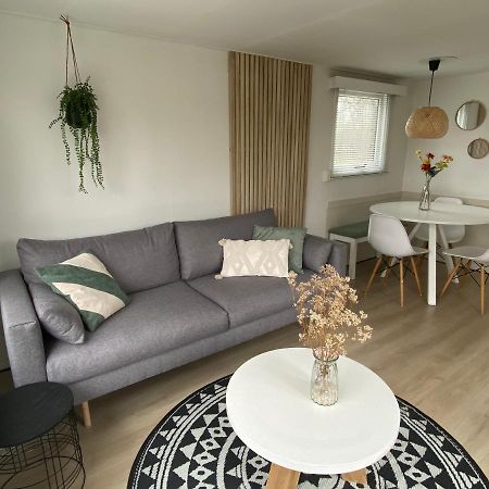 Hotel Chalet Heische Tip In Zeeland, Noord-Brabant Voor Max 3 Volwassenen En 2 Kinderen Exterior foto