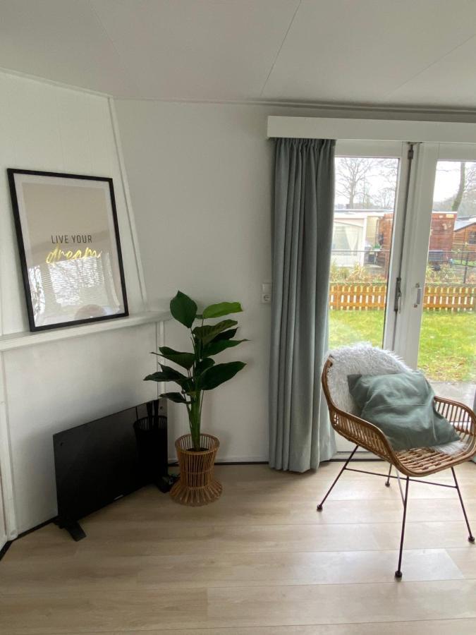 Hotel Chalet Heische Tip In Zeeland, Noord-Brabant Voor Max 3 Volwassenen En 2 Kinderen Exterior foto