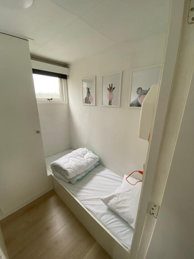 Hotel Chalet Heische Tip In Zeeland, Noord-Brabant Voor Max 3 Volwassenen En 2 Kinderen Exterior foto